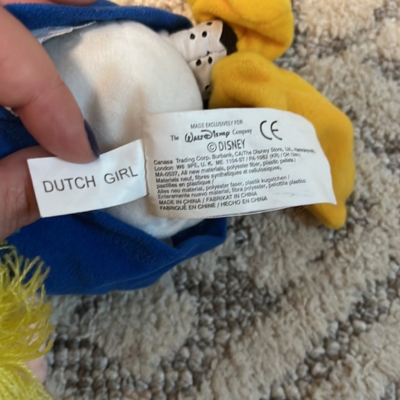 Disney It’s a Small World Dutch Girl Plush - Picture 4 of 5